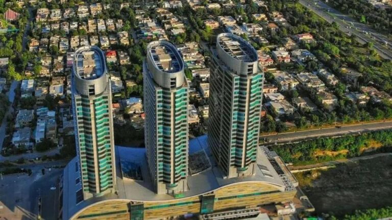 Bitcoin κοντά στα $70.000 – Οι συνομιλίες για εκεχειρία ανεβάζουν τις αγορές